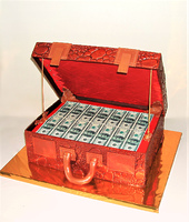 Торт "Чемодан с деньгами"